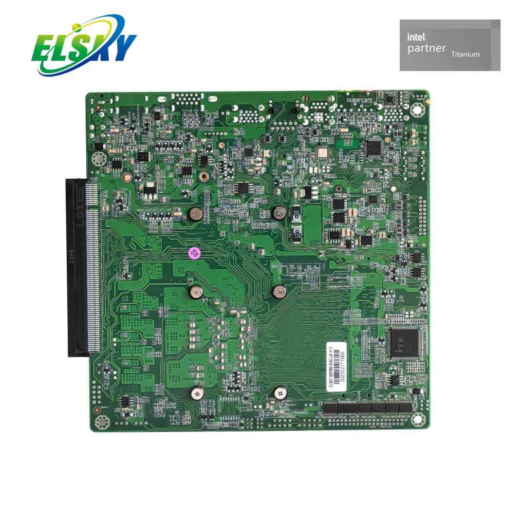 Carte Skylake 6e g&eacute;n&eacute;ration DDR4 PCIe X16 4K M.2 double LAN pour embarqu&eacute;